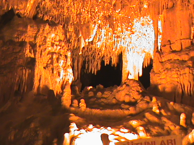 красивая пещерав Турции, Алания пещера Дамлаташ